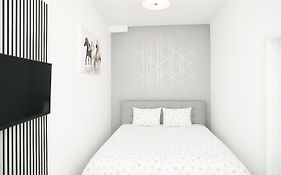City Flat D